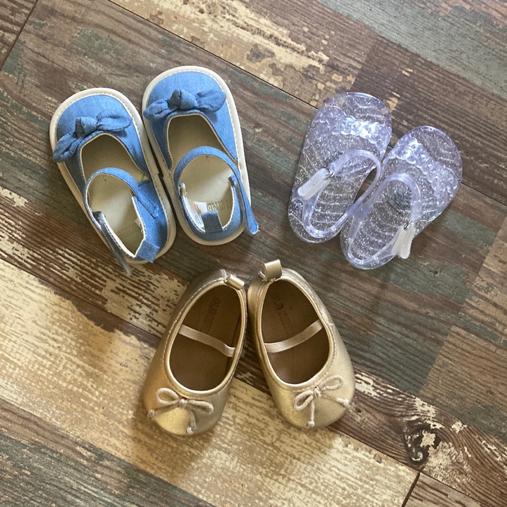3 Pairs Baby Girl Shoes. Size 2/3-6 mo